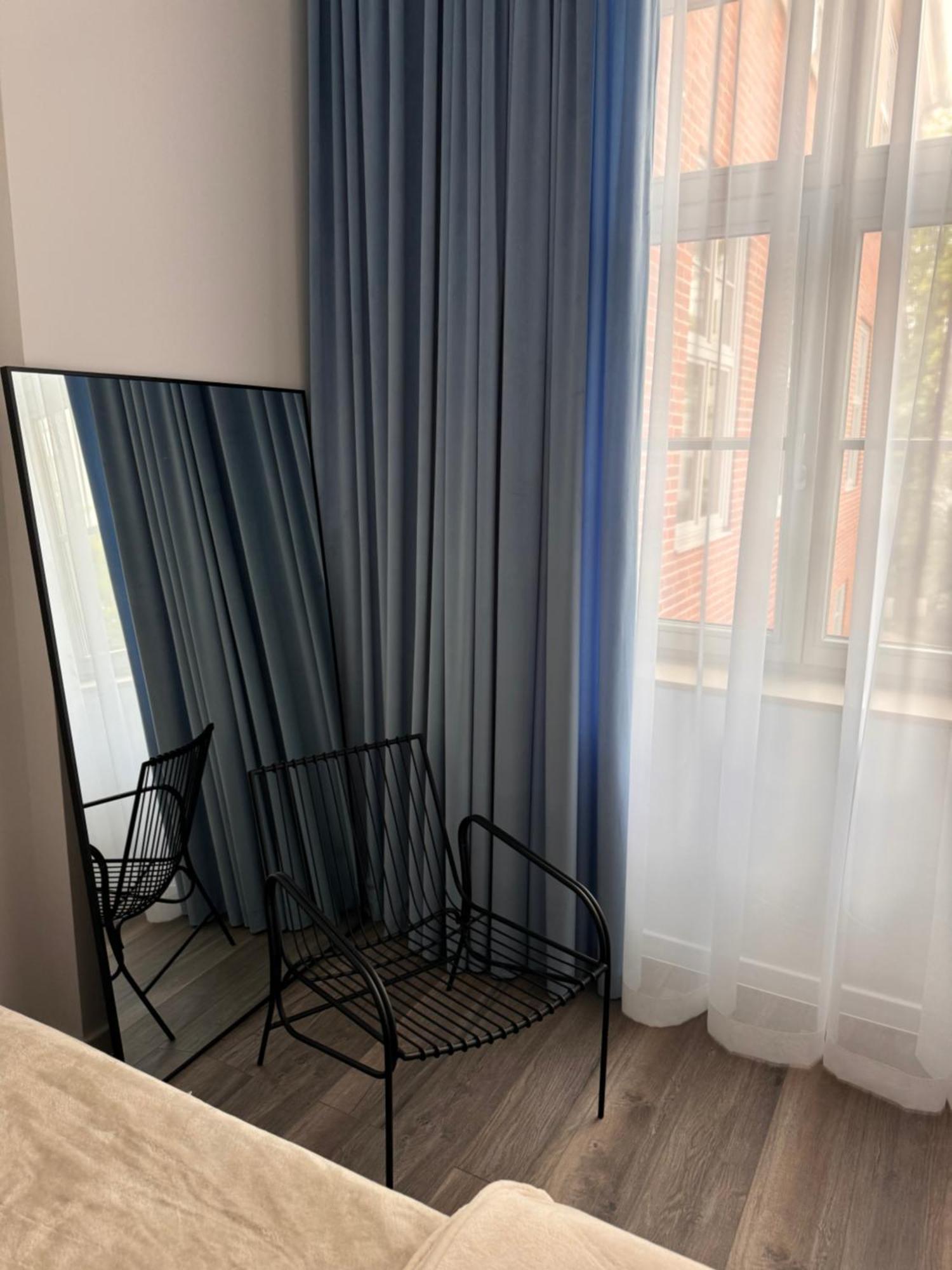 Apartament Blekitny Apartment Wroclaw Bagian luar foto